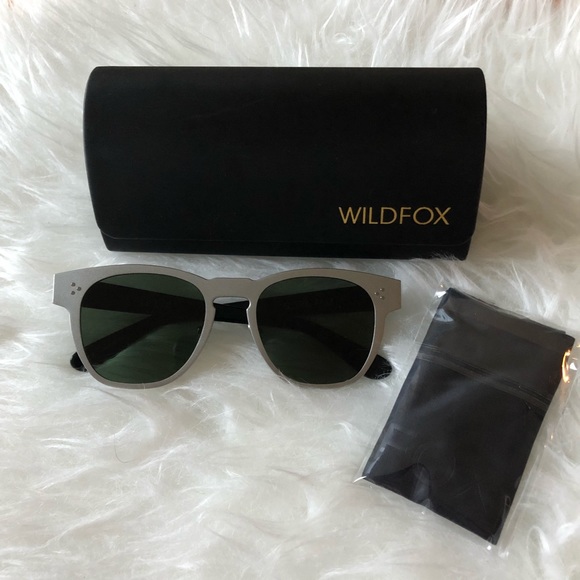 Wildfox Ultra Classic Sunglasses - Picture 1 of 5